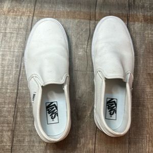 Vans classic slip on shoes women’s 10